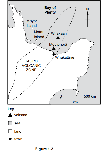 Map showing Bay of Plenty and Taupo Volcanic Zone in New Zealand, featuring Whakaari and Moutohorā volcanoes, with Whakatāne town nearby.