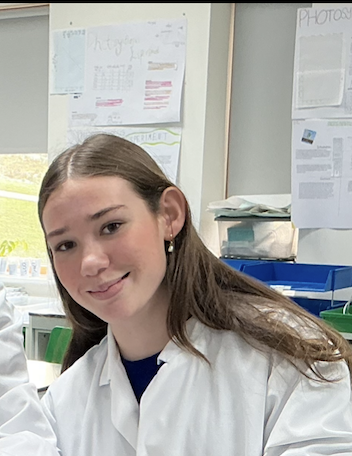 Save My Exams ambassdor shares how to get a 9 in GCSE Biology.